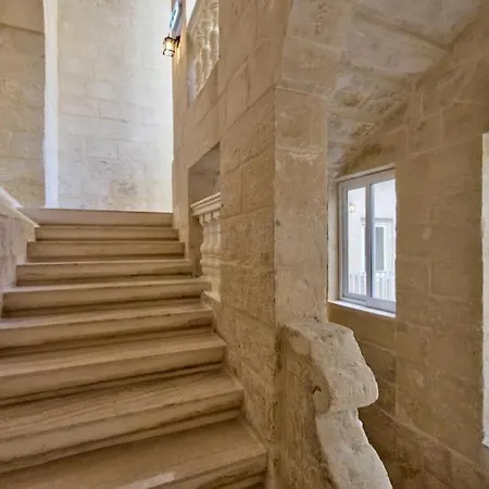 Old 6 By Vallettastay *