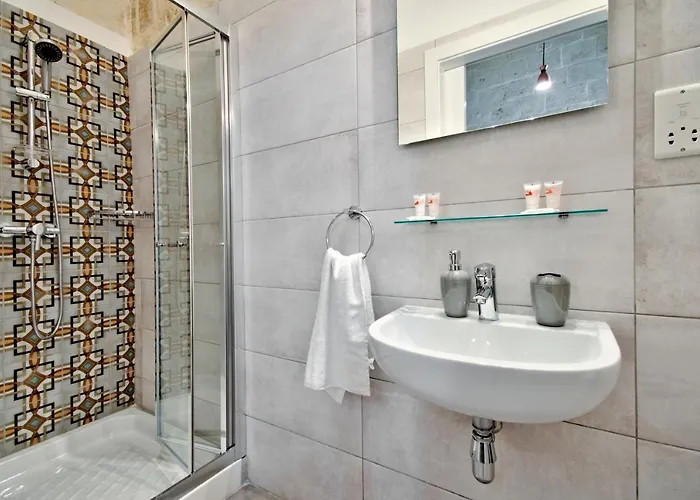 Old 6 By Vallettastay Apartamento Valeta